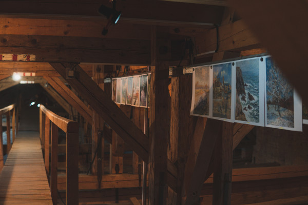 Výstava reprodukcí maleb s názvem „Světlo v obraze / NK r. 2023 / Autor fotografie: Petr Cileček