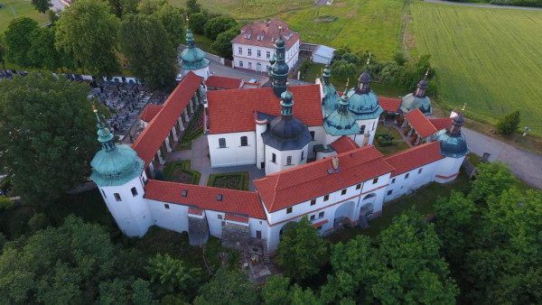 Tábor-Klokoty, kostel Nanebevzetí Panny Marie