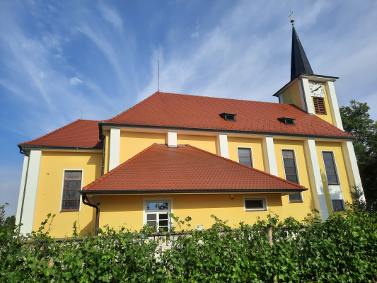 Vacenovice, kostel Božského Srdce Páně